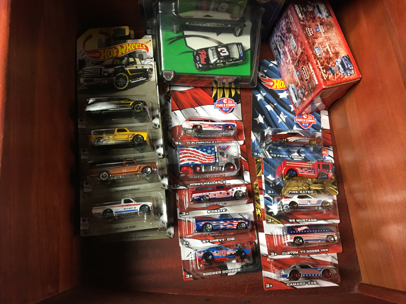 I want to keep the mfull Trucks and Stars&Stripes sets together